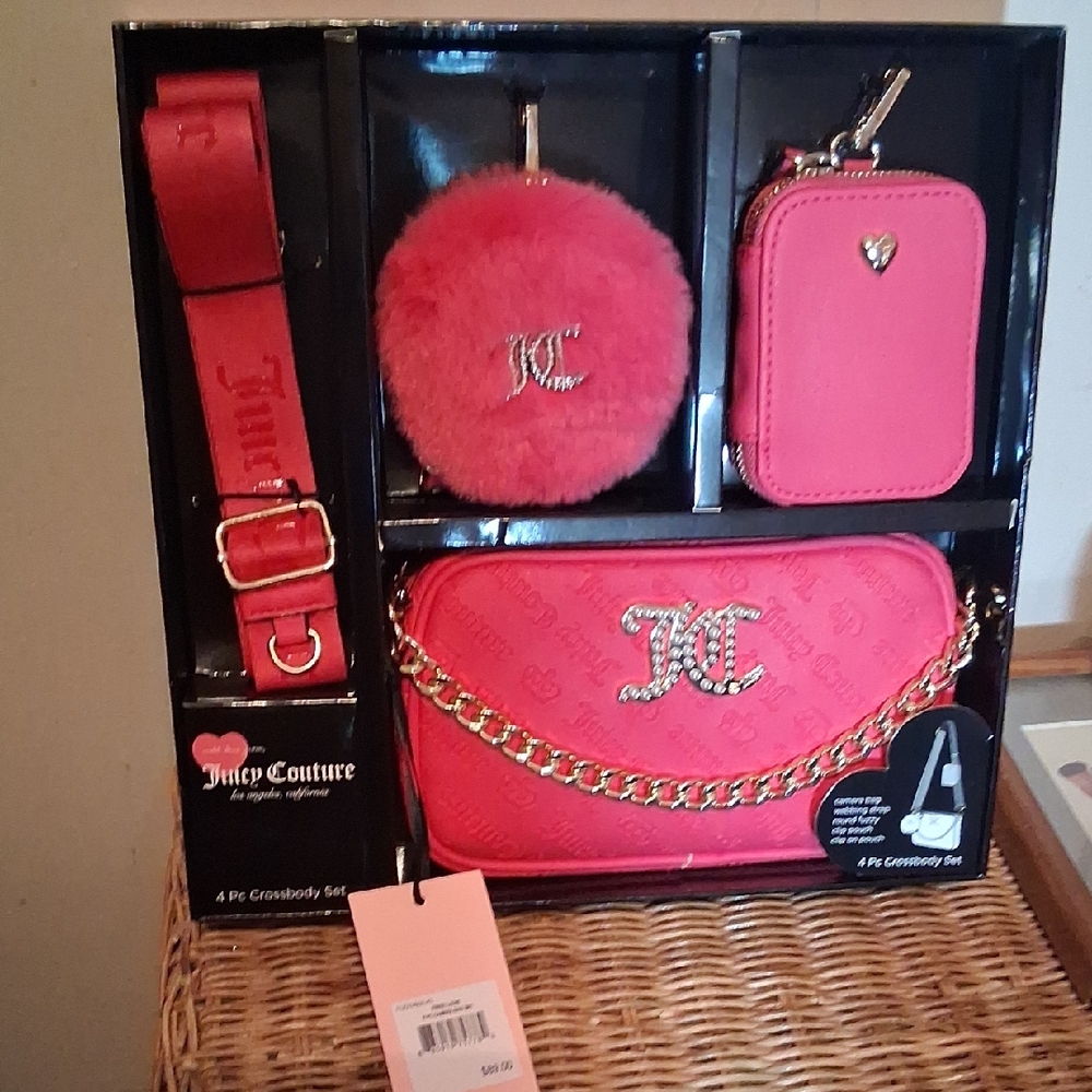 NWT Juicy Couture 4 Piece Pink Crossbody Bag Set
